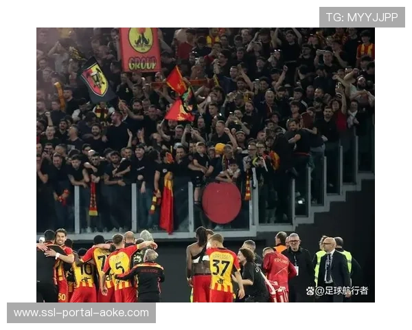 欧冠竞争力与联赛内部平衡:巴黎国内统治力与欧战表现形成的反差 欧冠竞争力与联赛内部平衡:巴黎国内统治力与欧战表现形成的反差